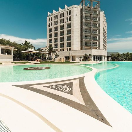 Delta Hotels By Marriott Olbia Sardinia Exterior foto