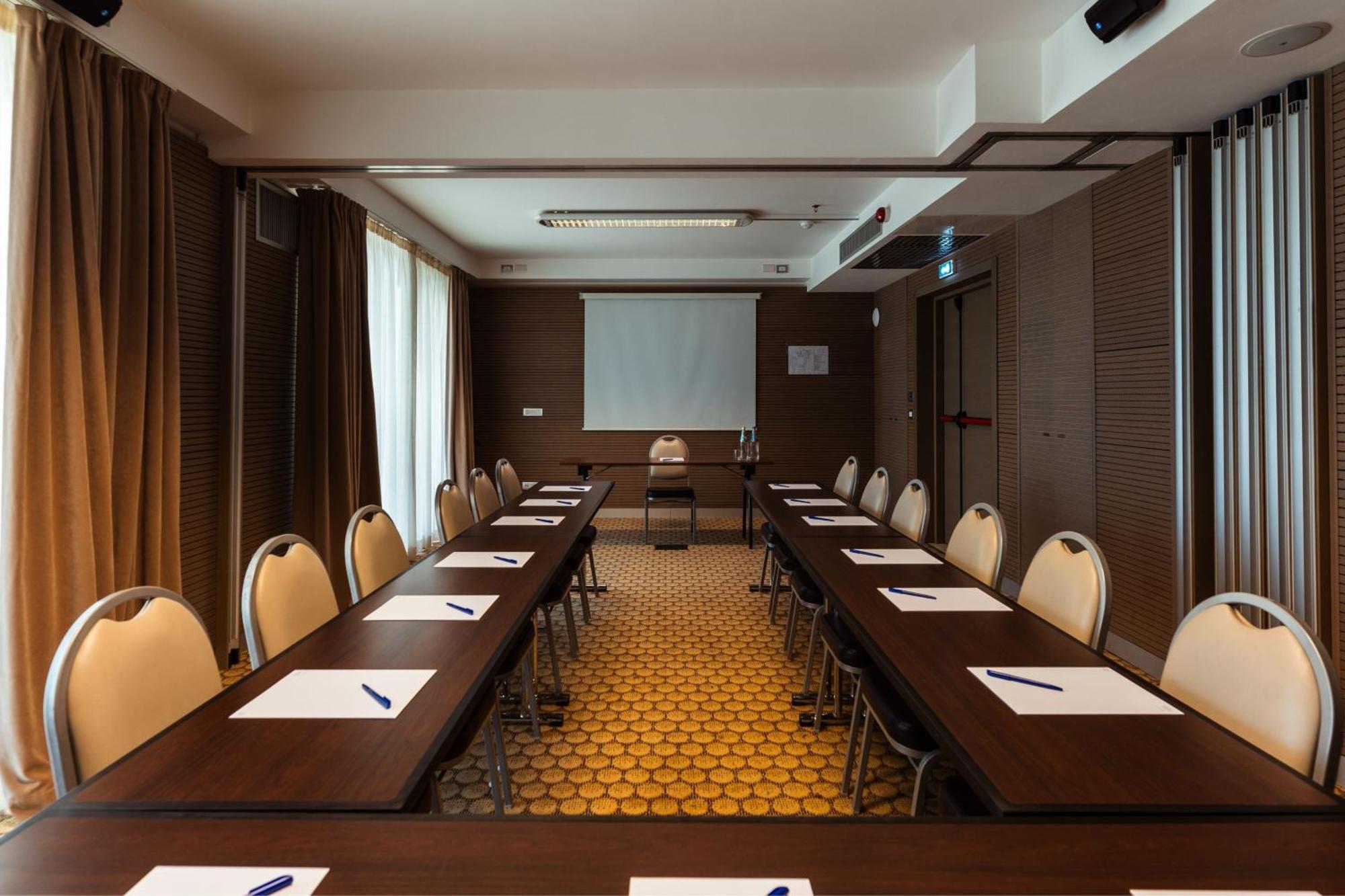Delta Hotels By Marriott Olbia Sardinia Exterior foto