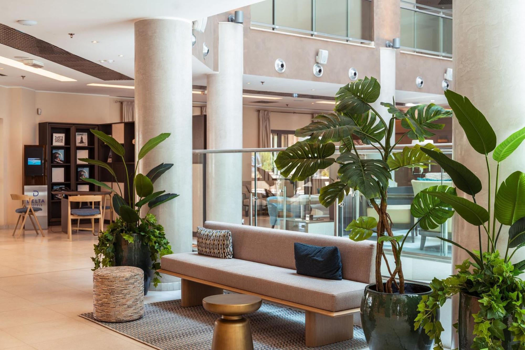 Delta Hotels By Marriott Olbia Sardinia Exterior foto